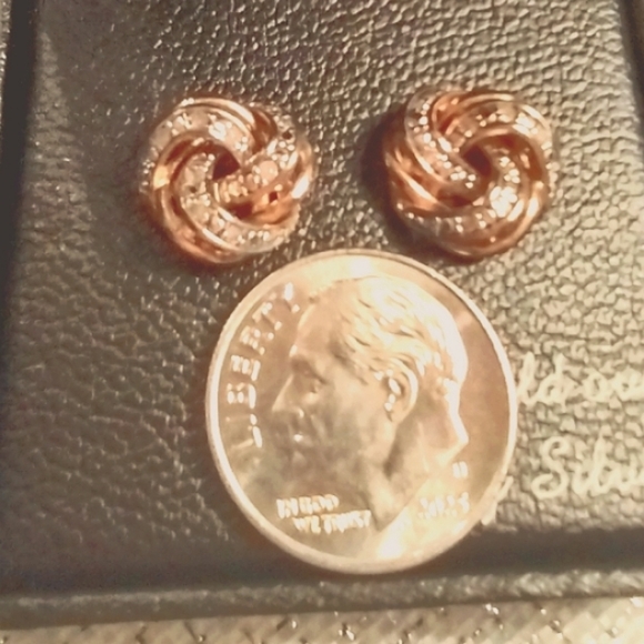 NWT Diamond Love Knot Earrings - Picture 3 of 4